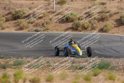 media/Jun-01-2025-CalClub SCCA (Sun) [[eae223c5dd]]/Group 3/Qualifying/